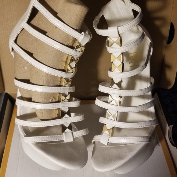 Shoes - Picture 3 of 7